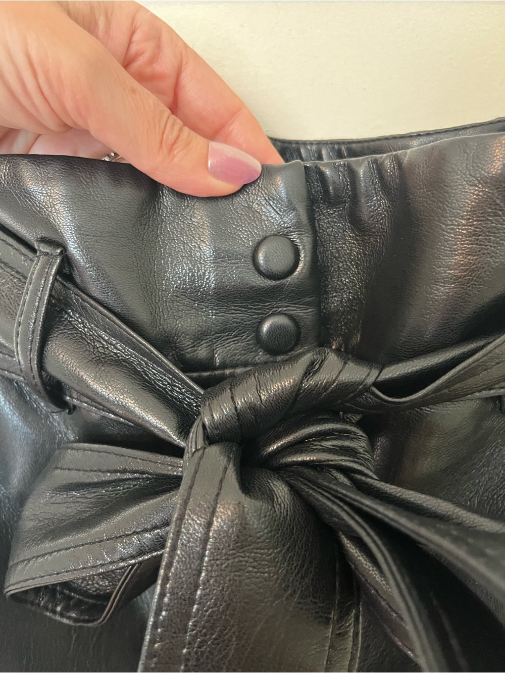 Wilfred Faux Leather Tie Waist Pants Black Belted Cropped Vegan Leather Size 0 - Picture 6 of 11